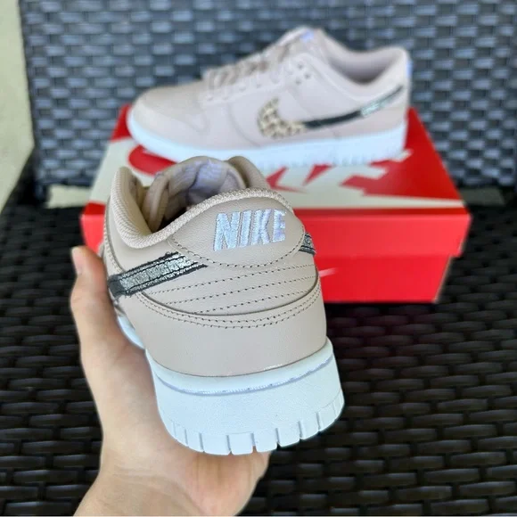 NIKE DUNK SE LOW PRIMAL PINK Size 9 W - Picture 3 of 5